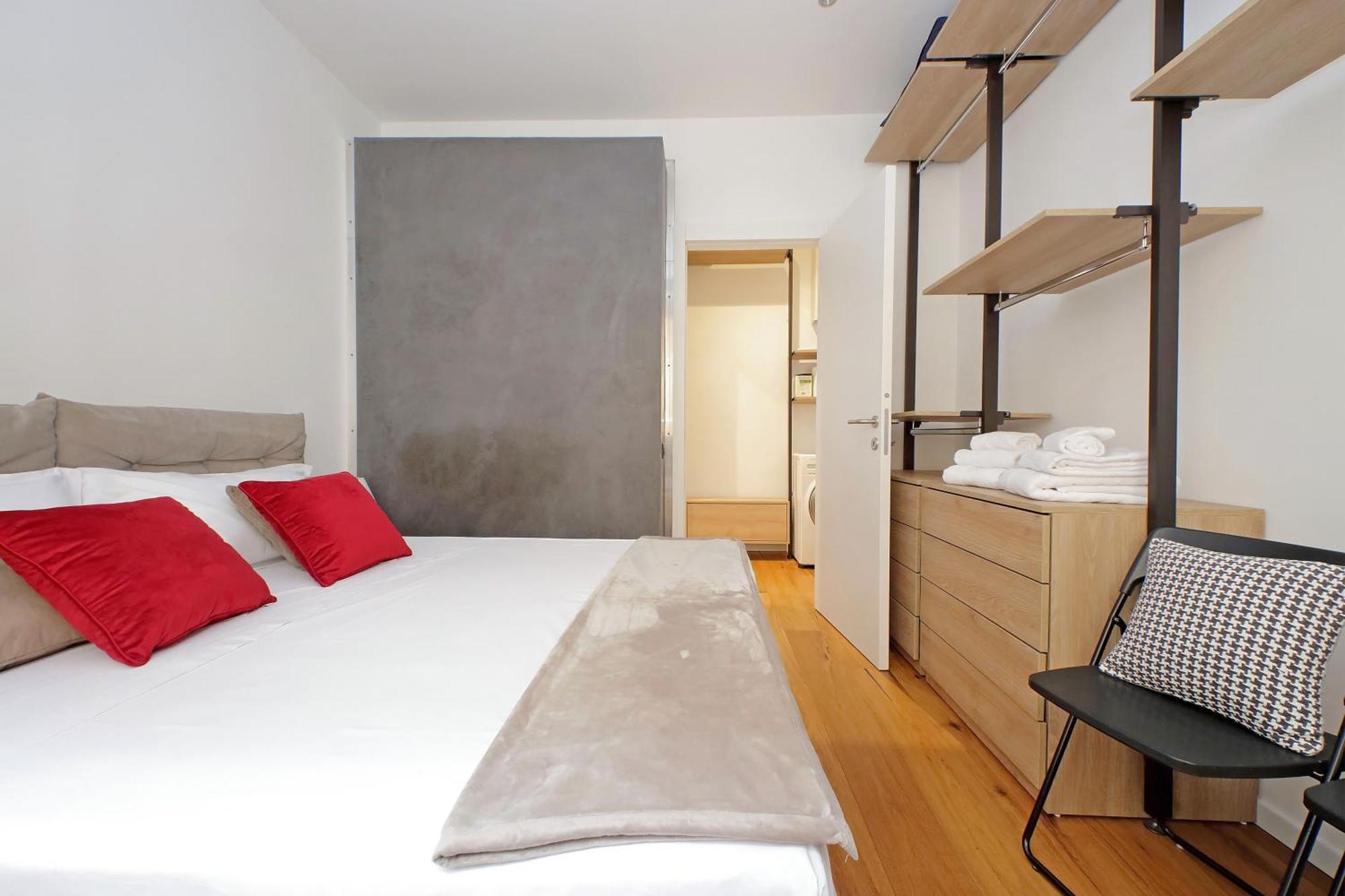 Apartment Vestali House